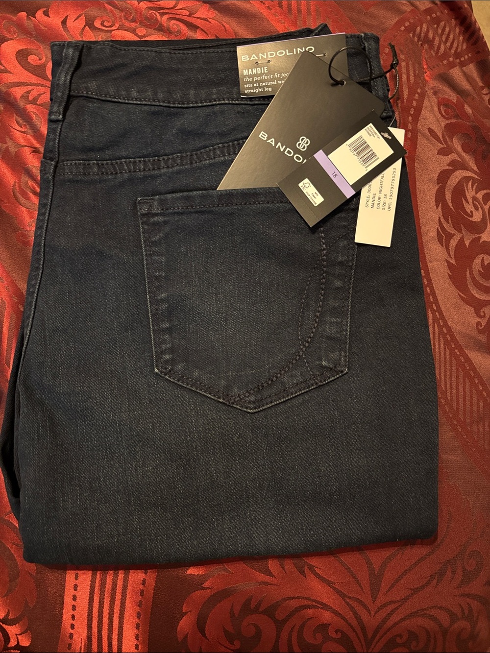 Bandolino Women’s Dark Navy Jeans NWT size 18